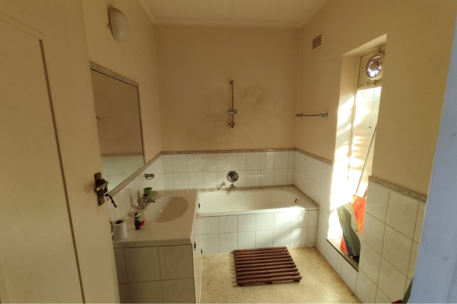 4 Bedroom Property for Sale in Leeuwenkloof North West